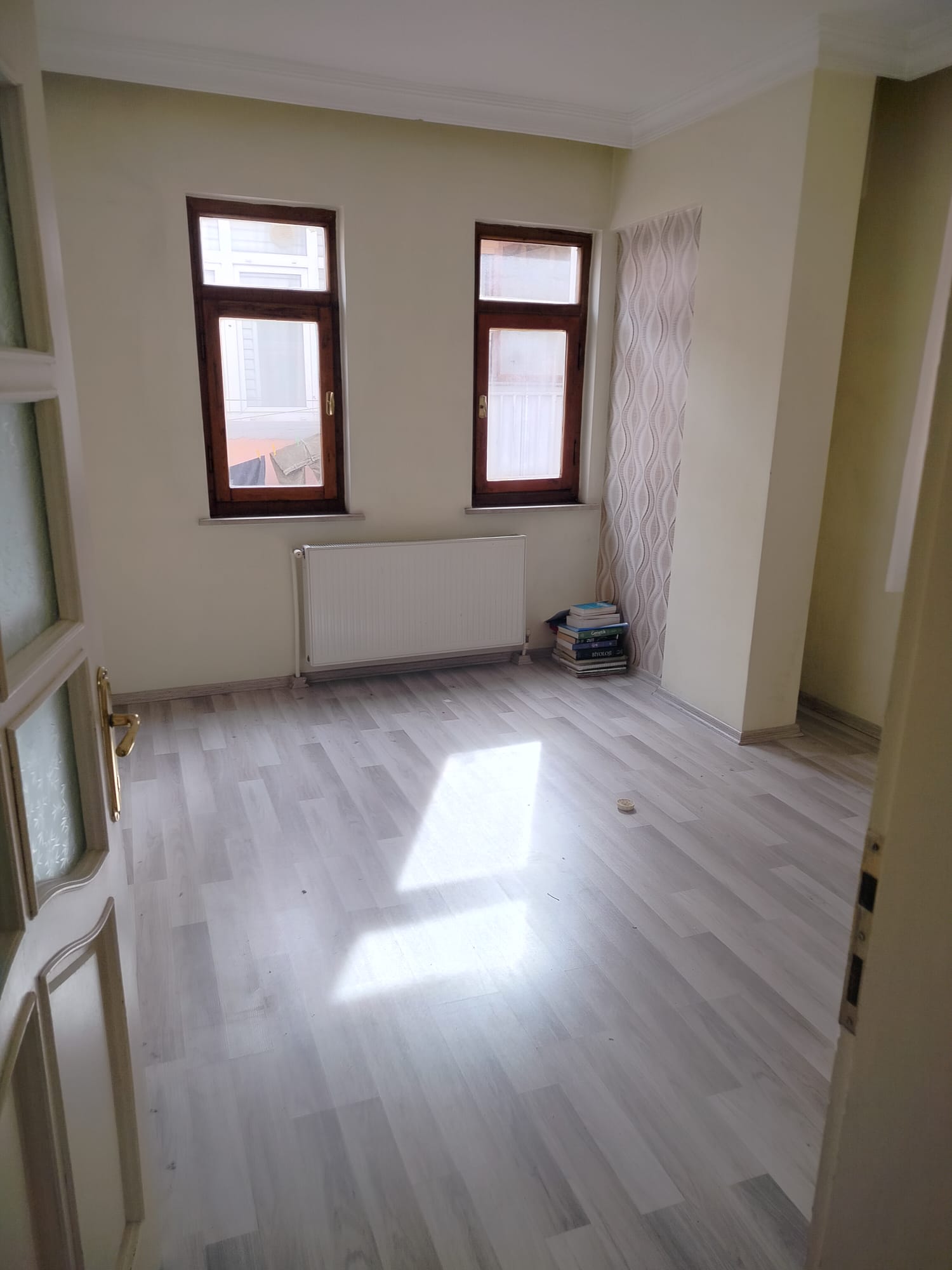 YALI CADDESINDE KIRALIK 3+1 - Hak Emlak Kdz.Ereğli